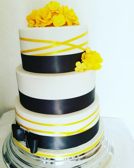 Cake by Milly Engmann of Mmm-millyscakes