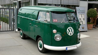 VW_T1Kastenwagen_Jagermeister_1963_R1