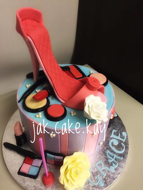 Stiletto Themed Cake by Jackie Yutuc of Jak.Cake.Kay