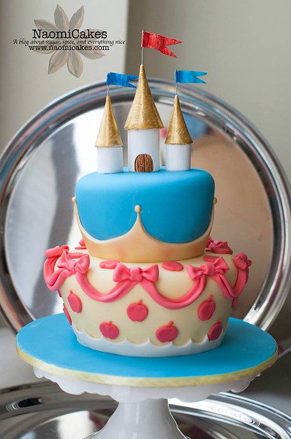 Snow White Castle Cake by NaomiCakes