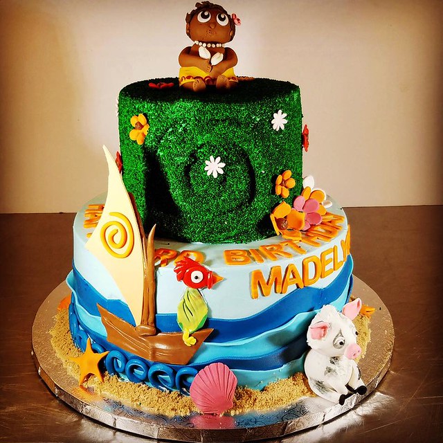 Moana Cake by Cakes 'n' Pastries