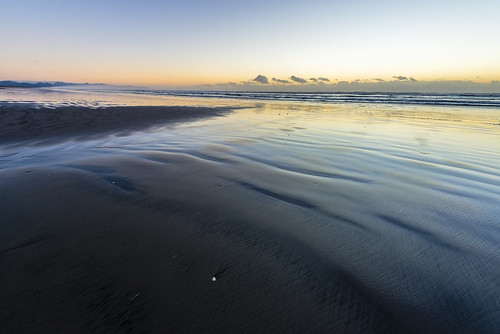 beach sand ocean sunset pacific oregon clatsop fortstevens peteriredale graveyardofthepacific wreck shipwreck dusk