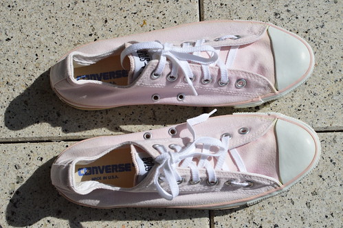 How I Clean White Converse Sneakers EvinOK