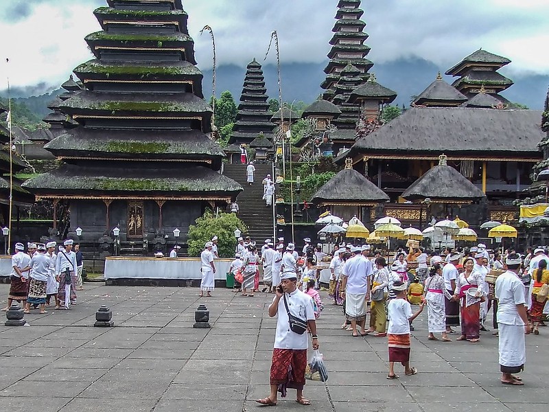 Les Balinais et la religion 36140803014_9c1eafe9eb_c
