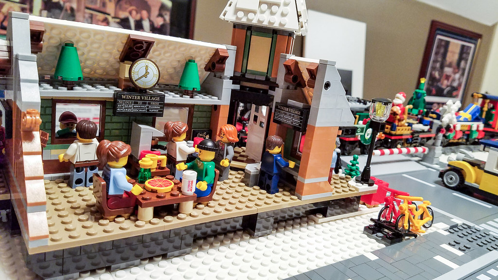 Lego Winter Village Train Station