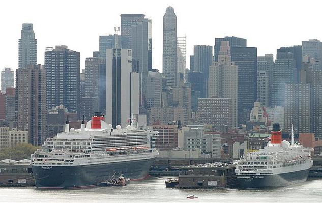 QE2 moored in New York to the right of her younger sister, Queen Mary 2.