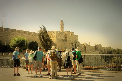 turist travel town jerusalem people passingby gorgeousviews golden oldcity outdoors gerusalemme cittavecchia jaffagate