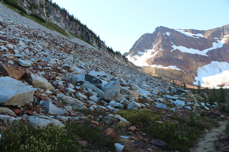 Slope full of red and white talus blocks as we head toward Spider Gap on the Lyman Lakes Trail