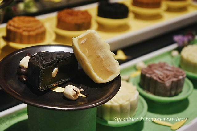 10.Celebrating Malaysia with mooncake and duck at the Renaissance KL