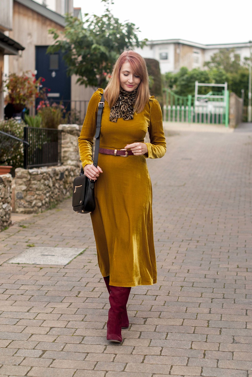 Desk to dinner outfit: One dress styled two ways | A Hobbs yellow ochre velvet midi dress with ruffles styled as office workwear and a date night outfit