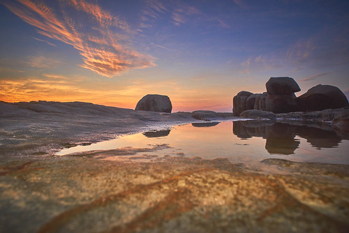 yamba nsw rocks sky sunset seascape landscape horizontal perspective water darko