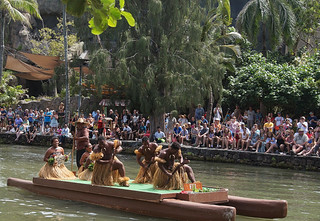 273 canoe pageant Fiji