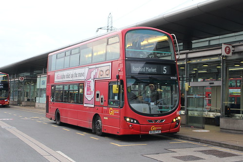 Blue Triangle WVN28 on Route 5, Canning Town
