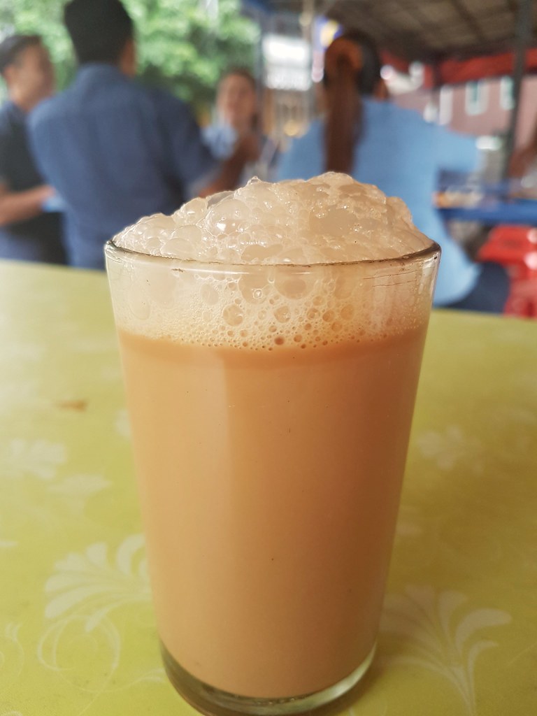 印度拉茶 Teh Tarik $1.60 @ Mamak opposote 明记茶餐室 KL Buikit Bintang Restoran Beremi Meng Kee