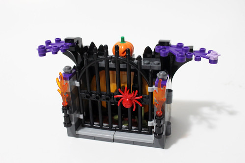 LEGO Seasonal Halloween Haunt (40260)