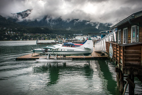 seaplane portrait waterfront storm juneau floatplane harbor planewater alaska clouds