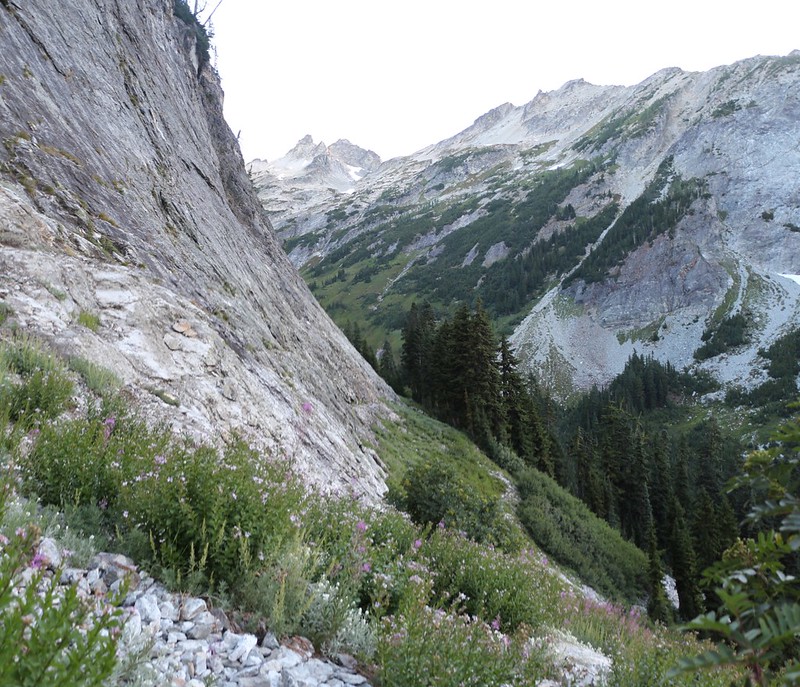 Looking toward Phelps Basin from the Spider Gap Trail with Dumbell Mountain left of center