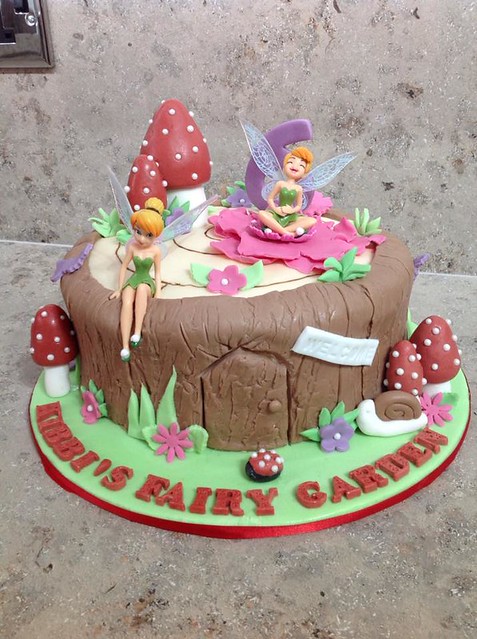 Cake by Truly Scrumptious