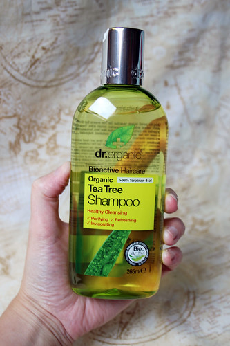Dr Organic shampoo