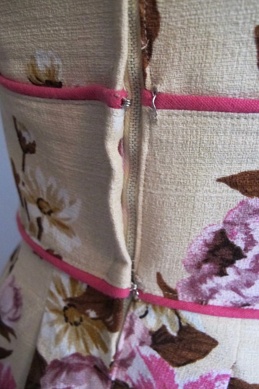 Gertie Surplice Bodice Floral Dress - zipper detail