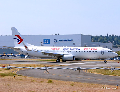 China Eastern, Boeing 737-89P.....2017-0801-206