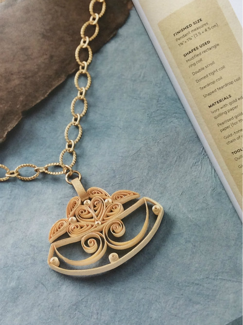 Classic Filigree Quilled Pendant, The Art of Quilling Paper Jewelry Book