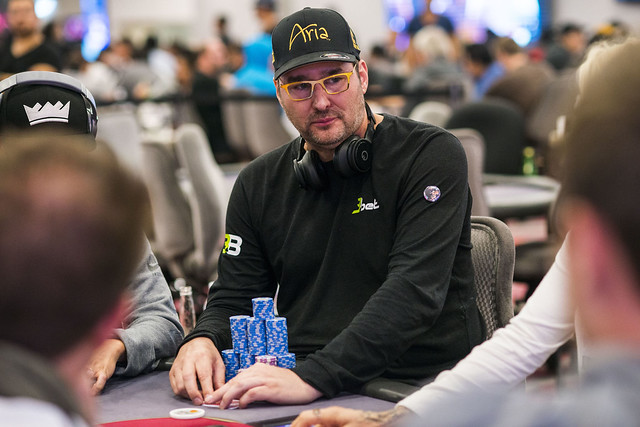 Phil Hellmuth - Famous Poker Players