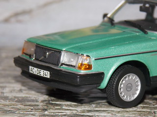 Volvo 240 GL - 1986 - Minichamps