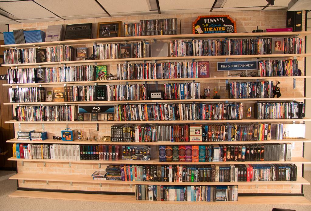 Kridt peddling erklære Wall Mounted DVD Shelf | DIY Project for a DVD or Blu-Ray Collection