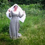 http://romantichistory.blogspot.com/2010/11/finished-pictures-wool-medeival-kirtle.html