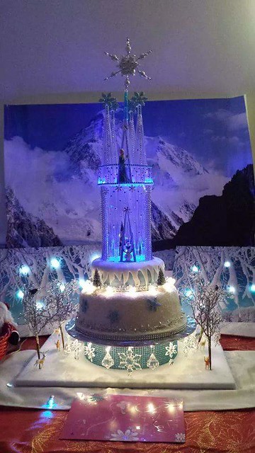 Frozen Cake by Mawoods