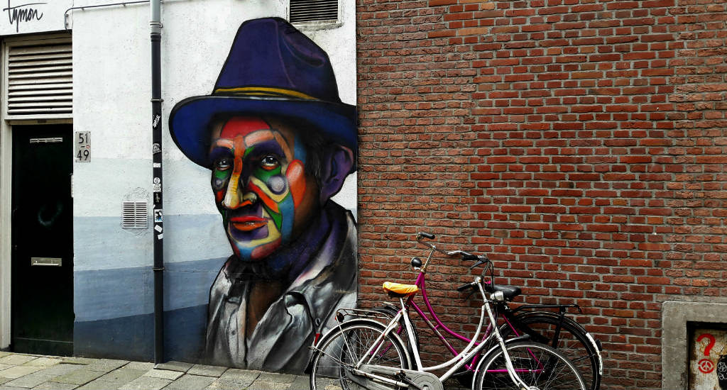 Street art tour in Rotterdam, The Netherlands: MeLikePainting | Your Dutch Guide