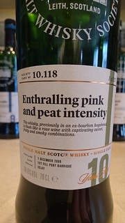 SMWS 10.118 - Enthralling pink and peat intensity