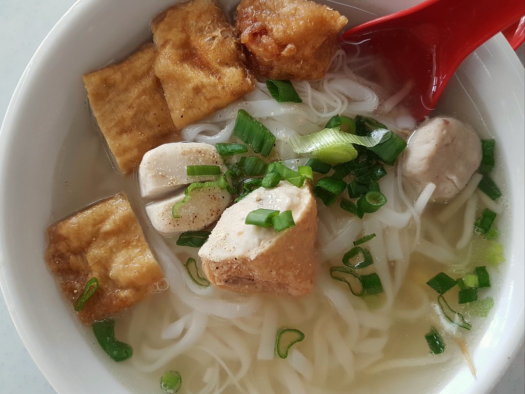 金宝清汤鱼丸米河粉 Kampar Fish Ball Noodle soup $6 @ 永胜咖啡店 Restoren Yong Sheng USJ14