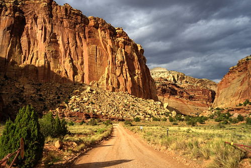 capitolreef gorge hdr dynamicphotohdr sonya7mii fullframe cloudy weather sun contrast sky nationalpark usa travel nature wildwest