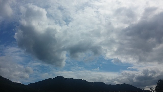 하늘 구름: 도장산