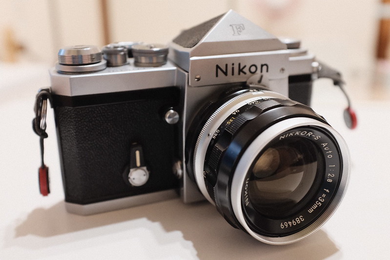 Nikon F  NIKKOR 35mm F2.8外観