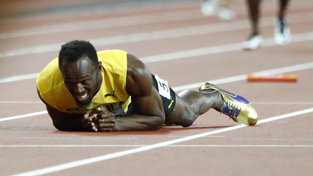 Usain Bolt se lesiona en su última carrera