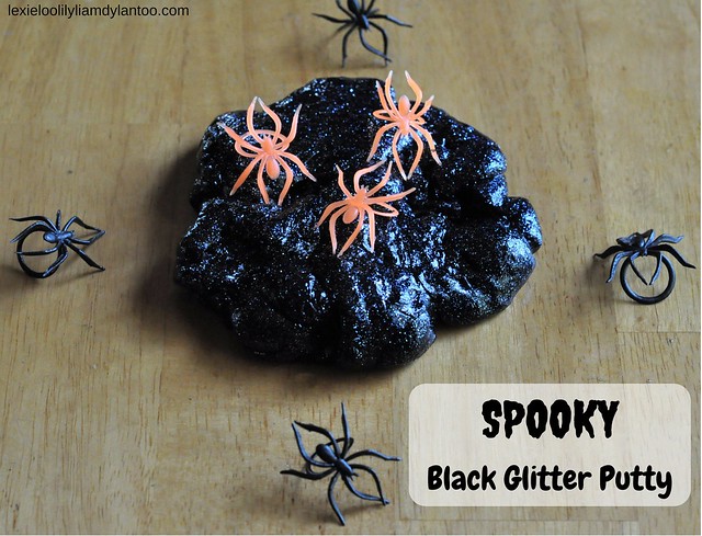 Spooky Black Glitter Putty - Easy to make, hours of fun! #sensoryplay #putty #halloween