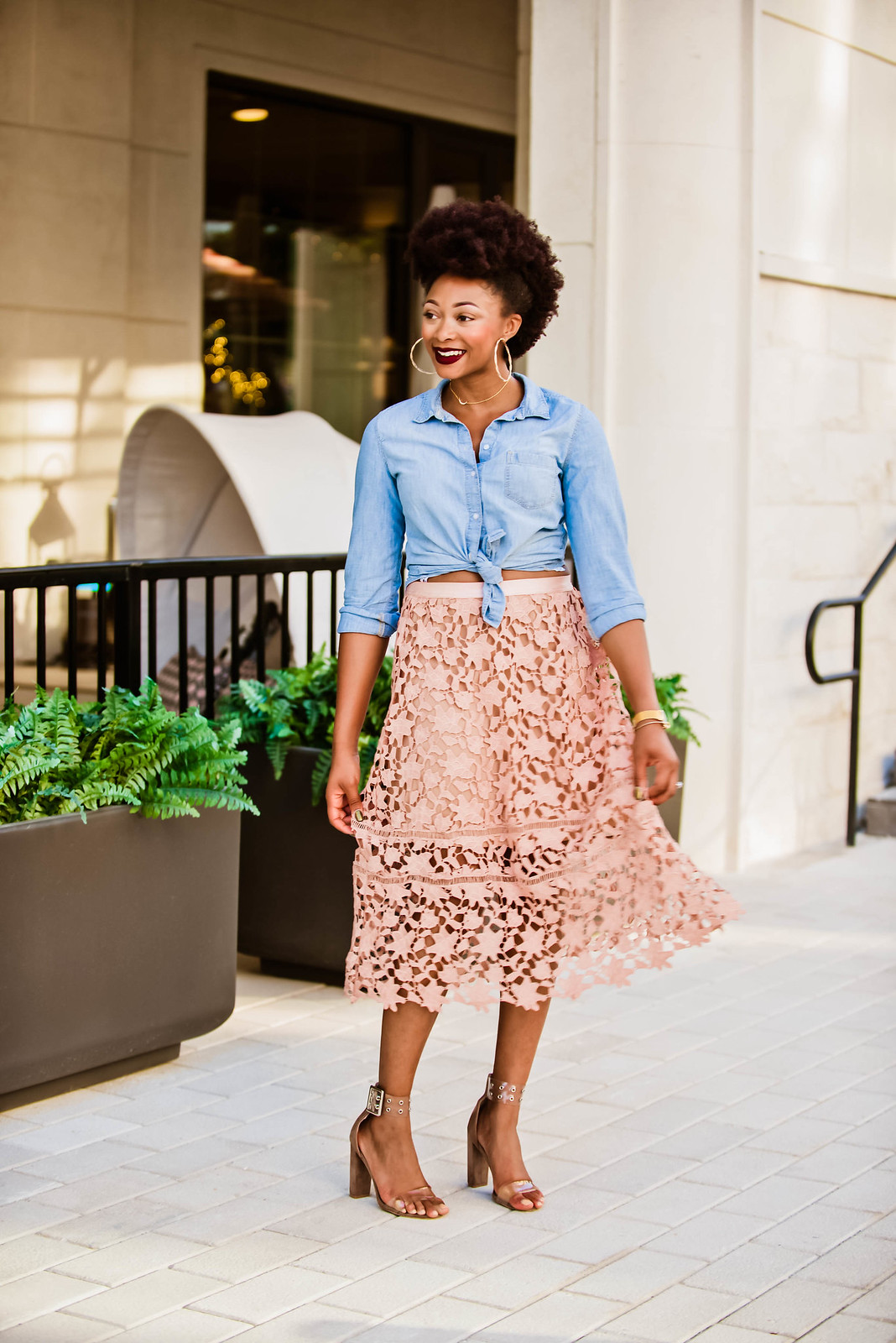 how to style a lace midi skirt