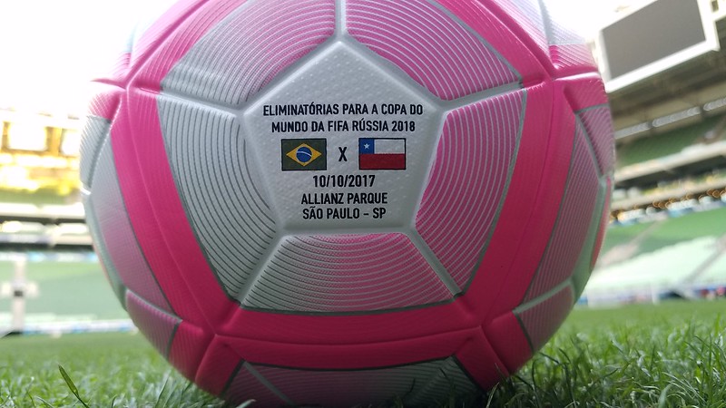 Campeonato Mexicano terá bola rosa