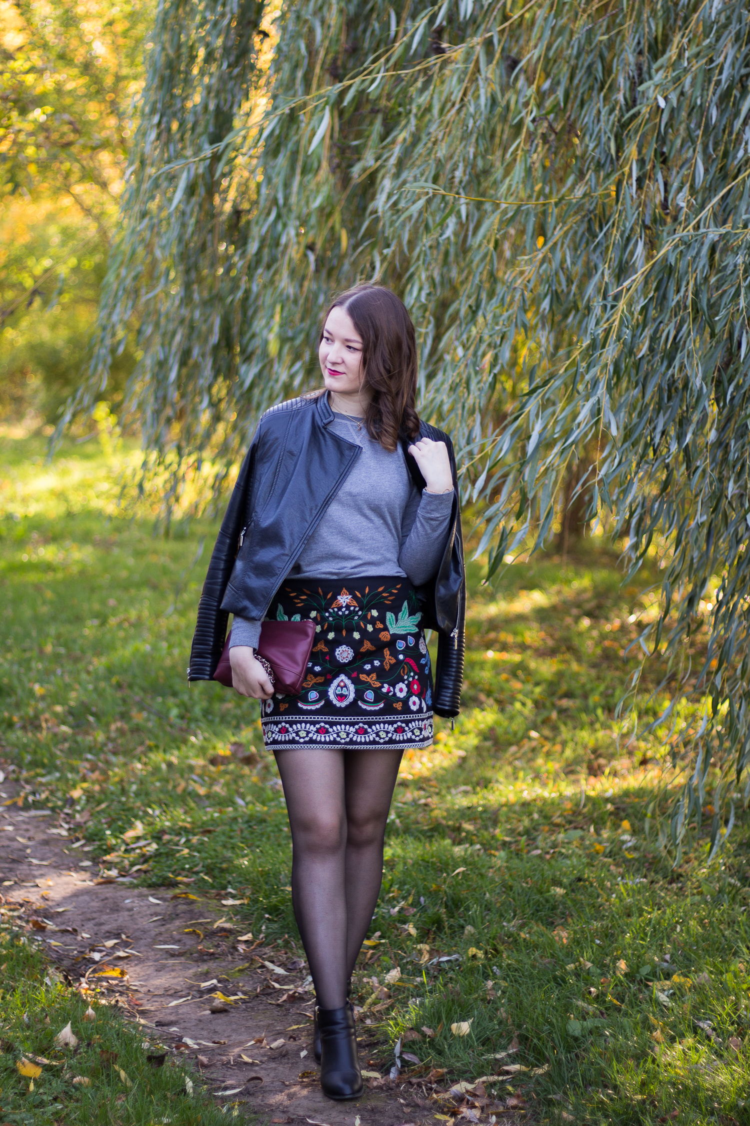 fall outfit skirt sweater