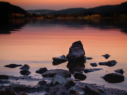 landscape sunset colour rock lake bokeh titisee schwarzwald fujifilm xt1 50mmf2
