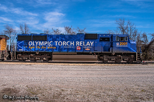 cn cnmemphissub canadiannational up unionpacific up2001 up4690 sd70m emd olympictorchrelaylocomotive olympictorchrelay locomotive olympictorch relay olympic torch mnlmed upmnlmed transfer memphis tennessee digital merchandise commerce business wow haul outdoor outdoors move mover moving scanlon canon eos engine rail railroad railway train track horsepower logistics railfanning steel wheels photo photography photographer photograph capture picture trains railfan