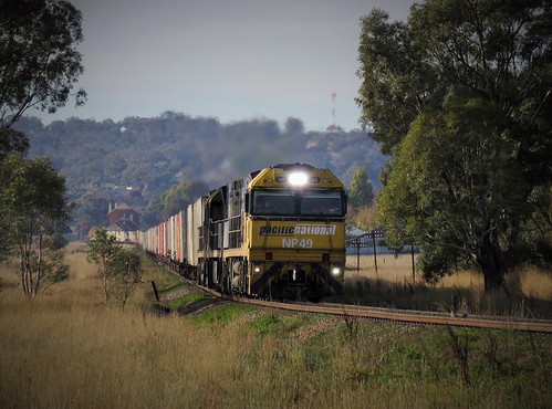 railroad railways railway rail train trains locomotive locomotives freighttrain diesel diesels australiantrains nswrailways nswrail canonpowershot canon
