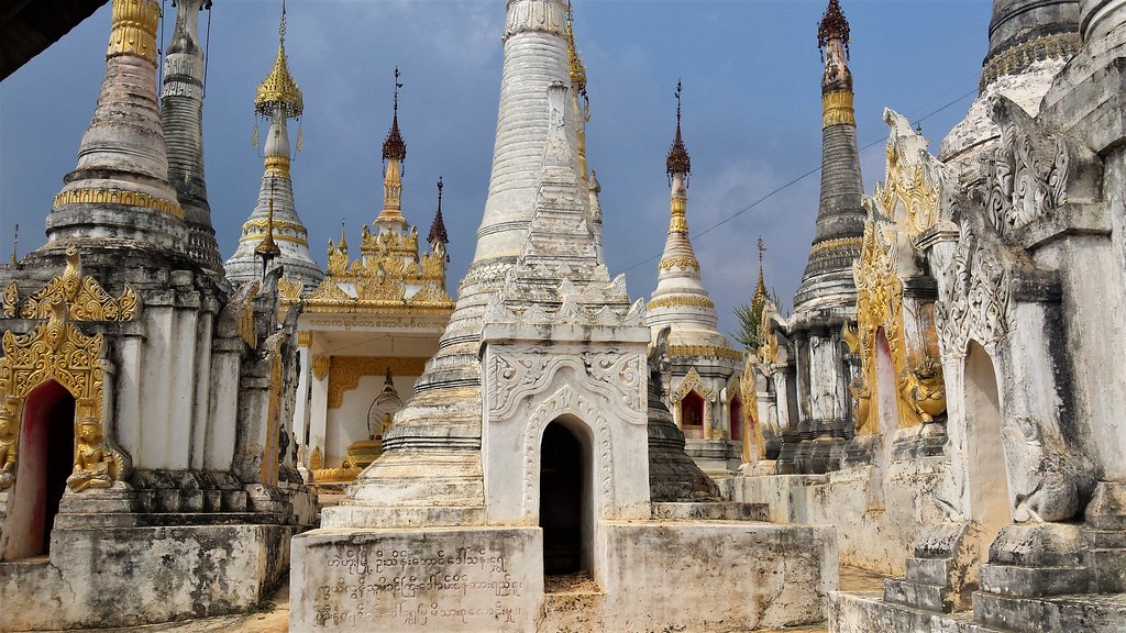 Pagoda Shwe Inn Dain, Inle Mjanma