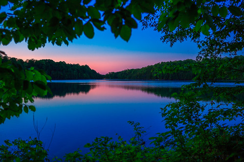 greenlakes greenlakesstatepark newyork centralnewyork upstate lake water sunset bluehour trees leaves canon6d canon 6d