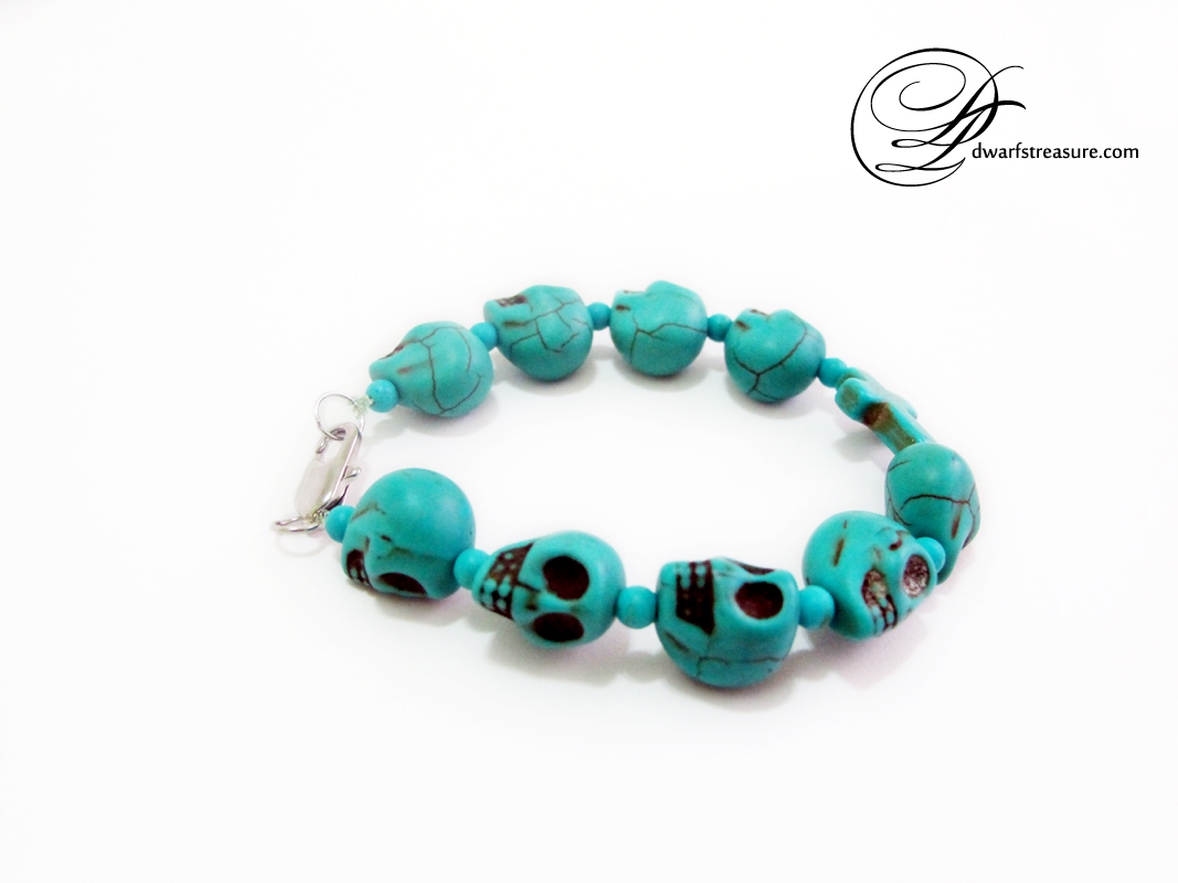 gypsy turquoise beads bracelet symbolize wisdom
