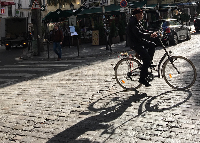 Paris bikes and street scenes-119.jpg