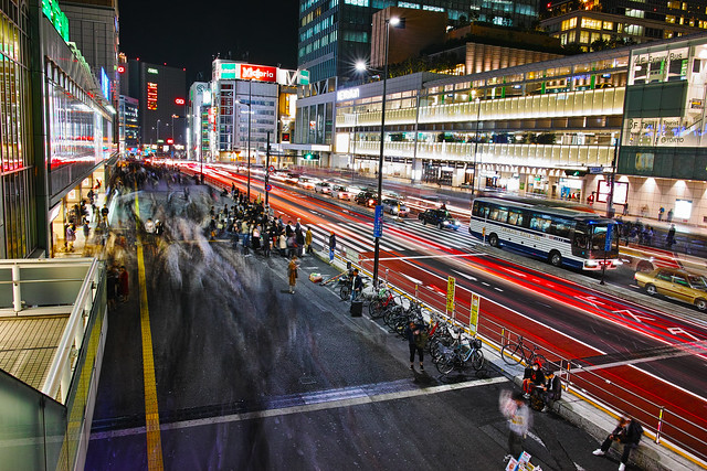 Shinjuku terrific traffic（Sigma DP1 Merrill）